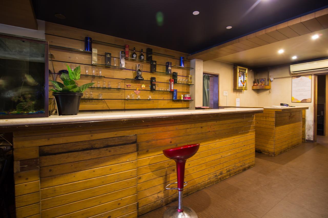 Oyo 24197 Saptaruchi Hotel Pimpri-Chinchwad Bagian luar foto