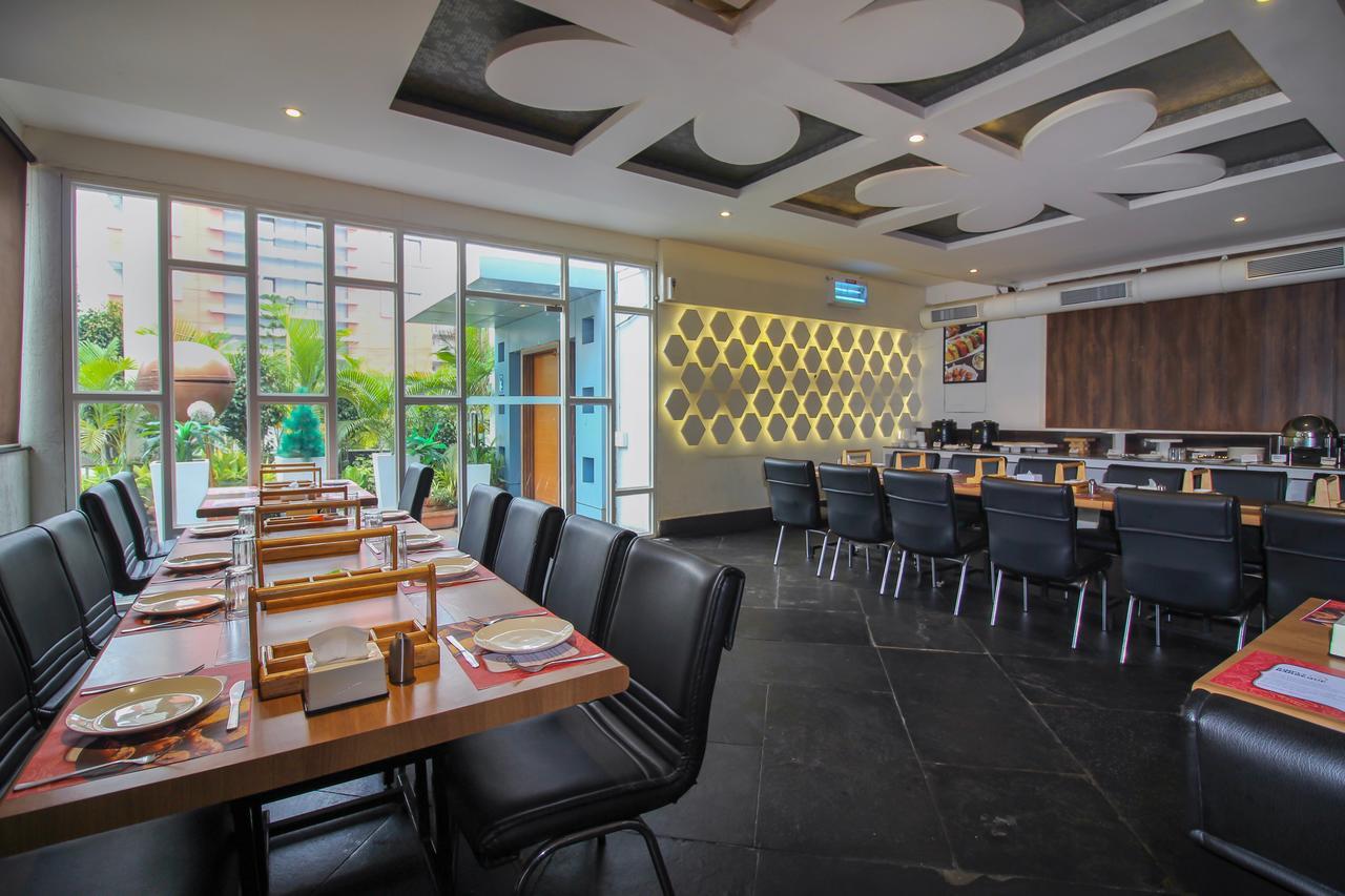 Oyo 24197 Saptaruchi Hotel Pimpri-Chinchwad Bagian luar foto