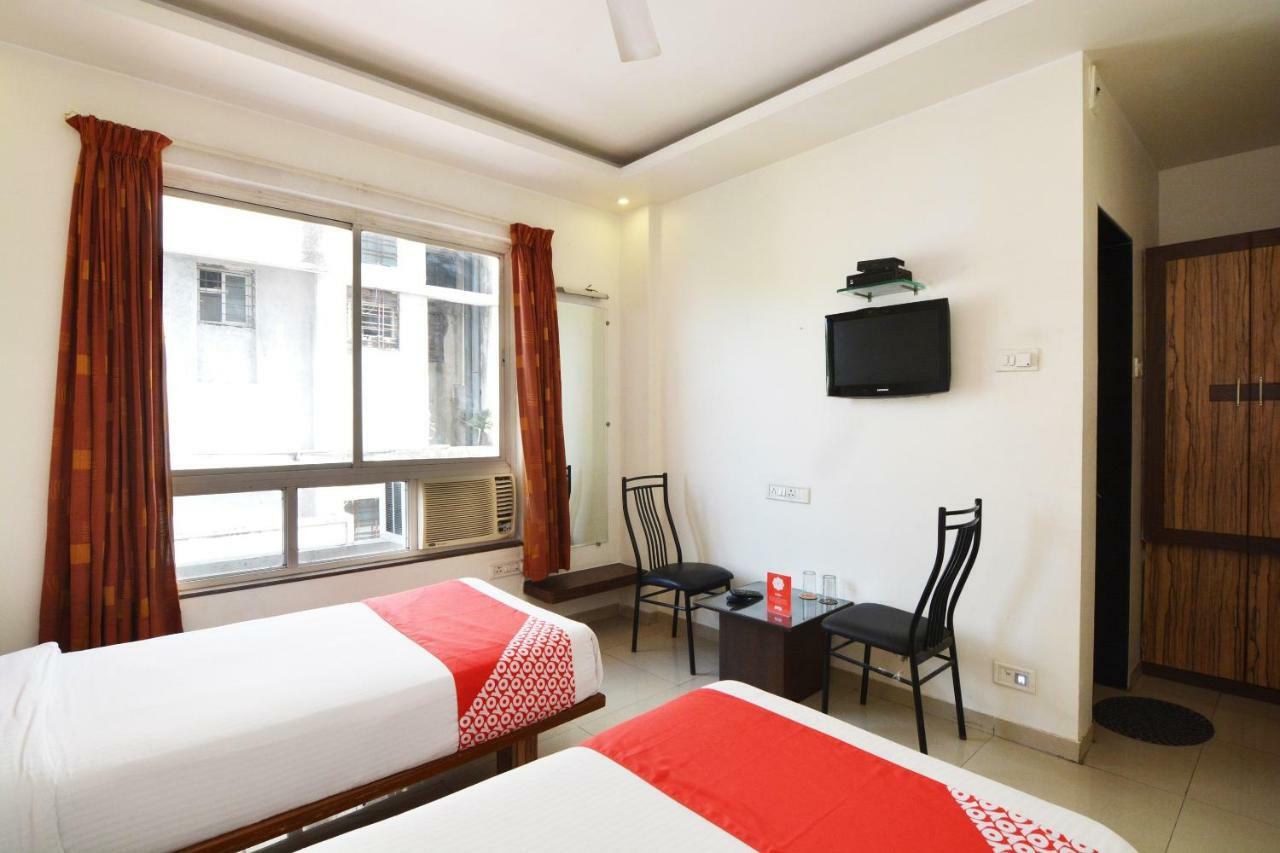 Oyo 24197 Saptaruchi Hotel Pimpri-Chinchwad Bagian luar foto