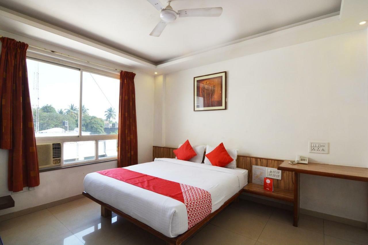 Oyo 24197 Saptaruchi Hotel Pimpri-Chinchwad Bagian luar foto